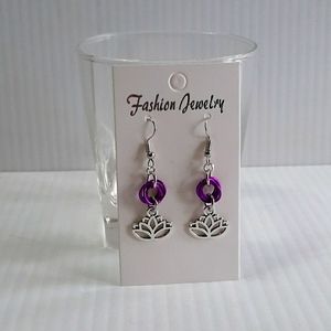 Hand CraftedEarringsPiercedChainMailleMobius/Lotus